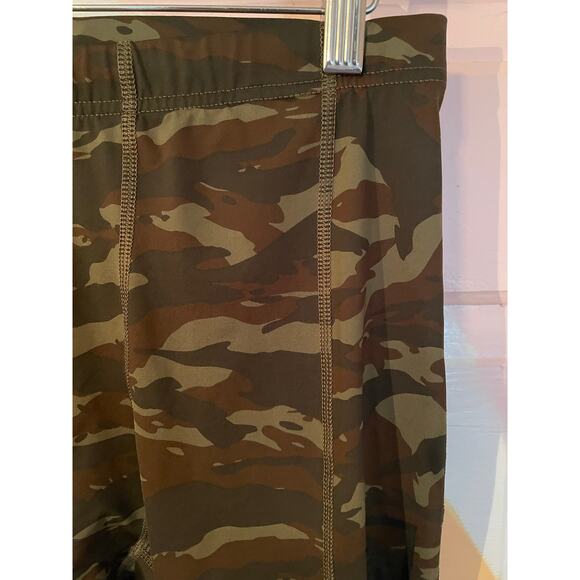 Virus Camo Compression Leggings Medium | Woodland Camo Athletic Base Layer Pants - Picture 9 of 9